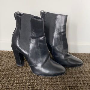Fendi black leather heeled boots
